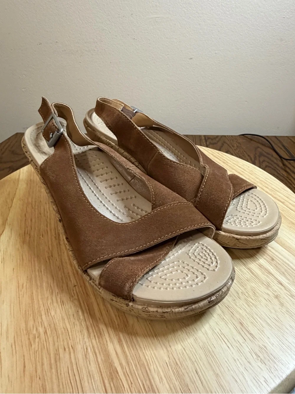 Crocs women’s A-Leigh Wedge sandals
